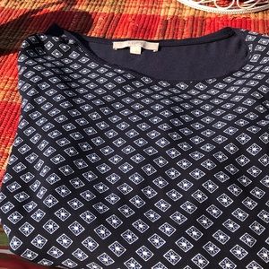 Great top for tan pants,